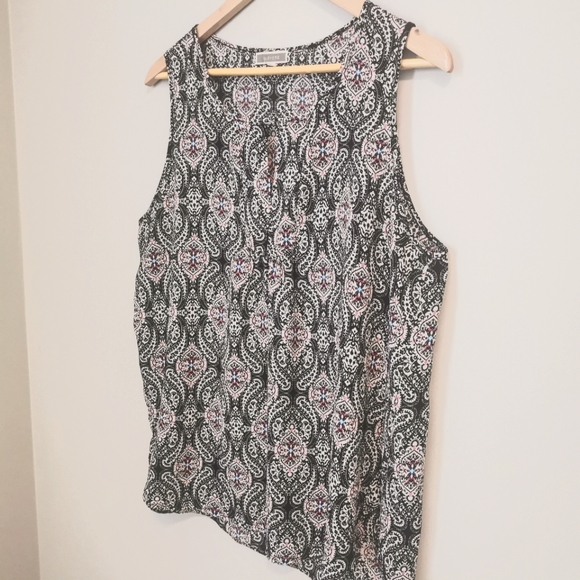 Nordstrom sleeveless Paisley Print with front keyhole - Picture 3 of 8